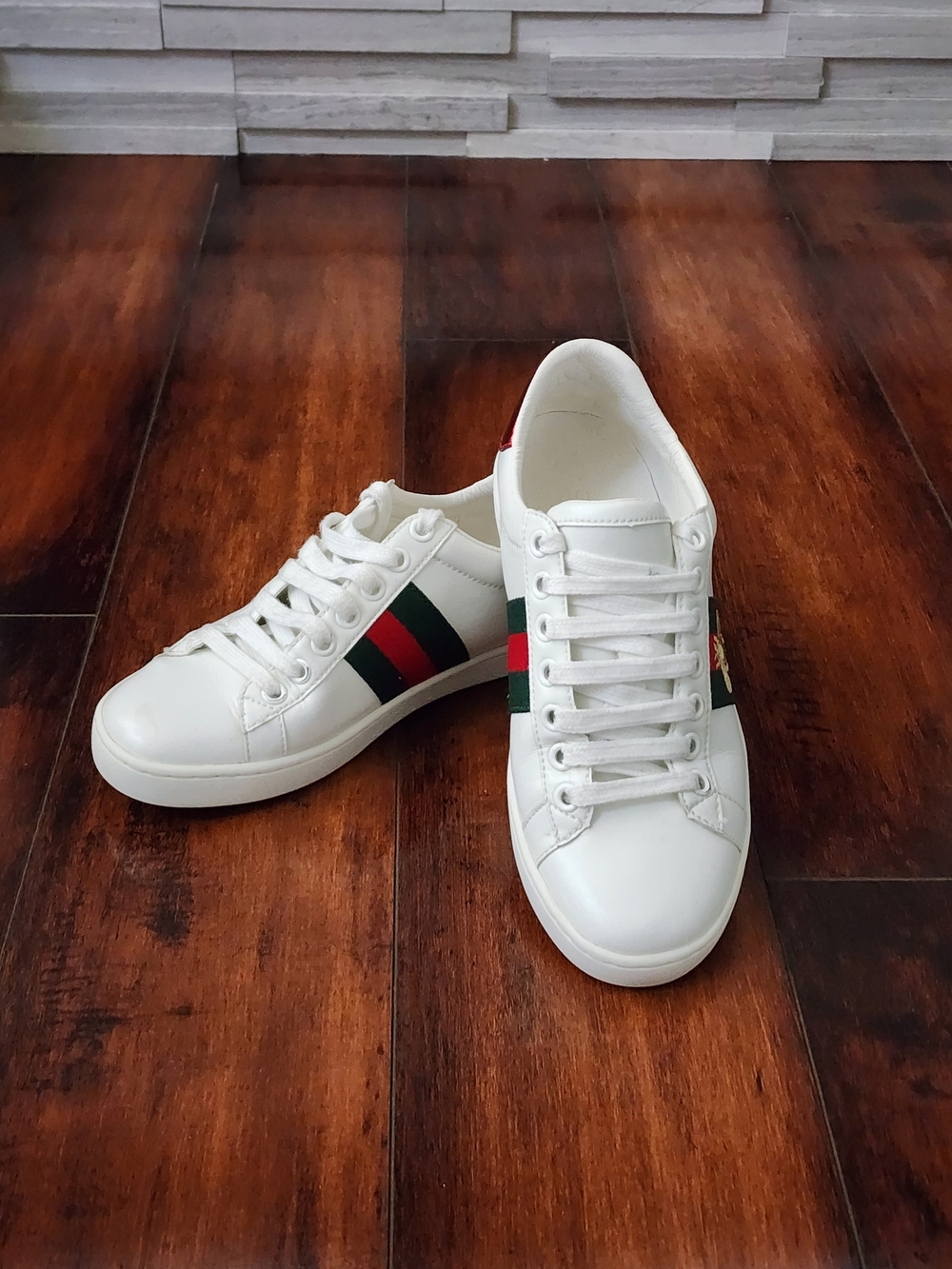 Gucci Ace Bee Sneakers White Leather Green Red Web EU 35 US 5